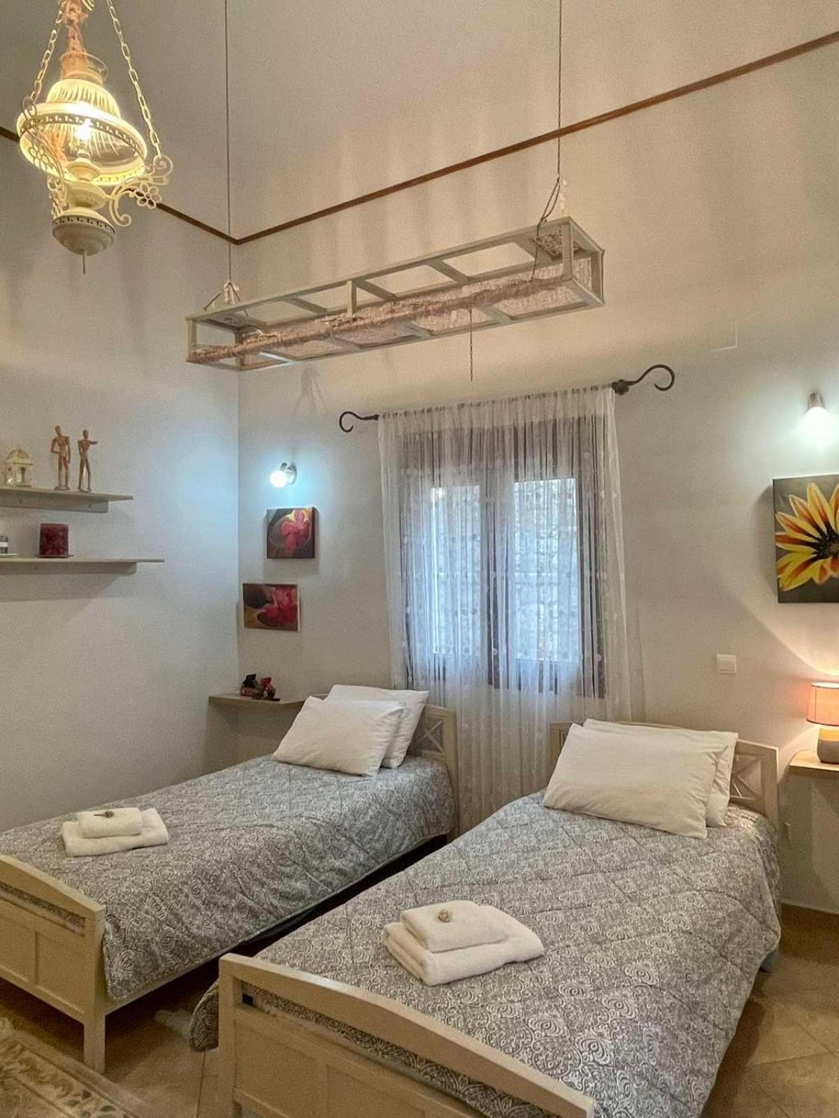 Villa Next To The Sea!! Миртеа Экстерьер фото