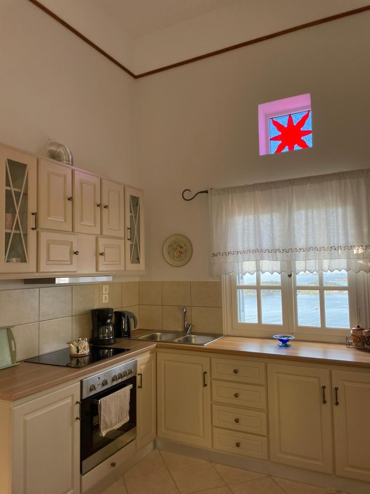Villa Next To The Sea!! Миртеа Экстерьер фото