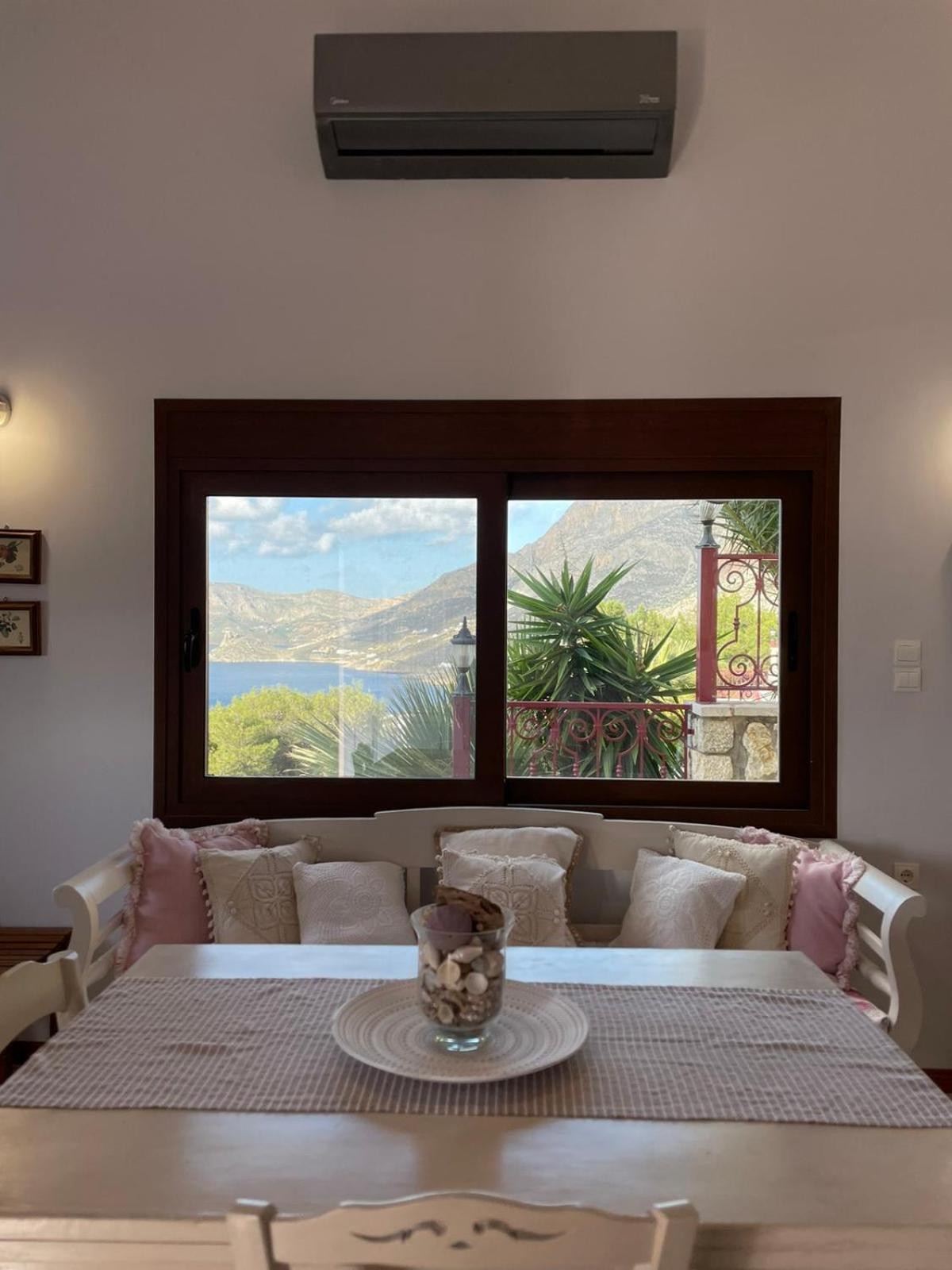 Villa Next To The Sea!! Миртеа Экстерьер фото