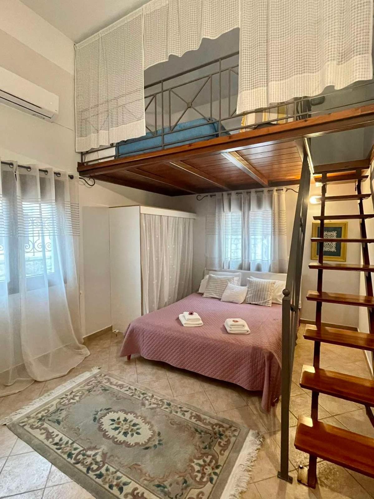 Villa Next To The Sea!! Миртеа Экстерьер фото